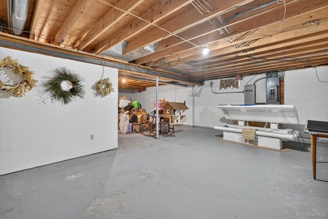 10454 E Bristol Road, Davison Township, MI 48423