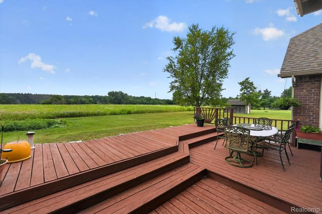 10454 E Bristol Road, Davison Township, MI 48423