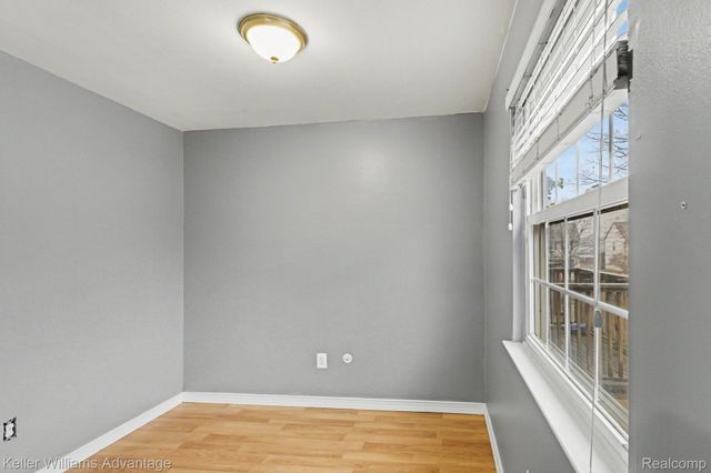 902 Chestnut Hill Drive E, Auburn Hills, MI 48326