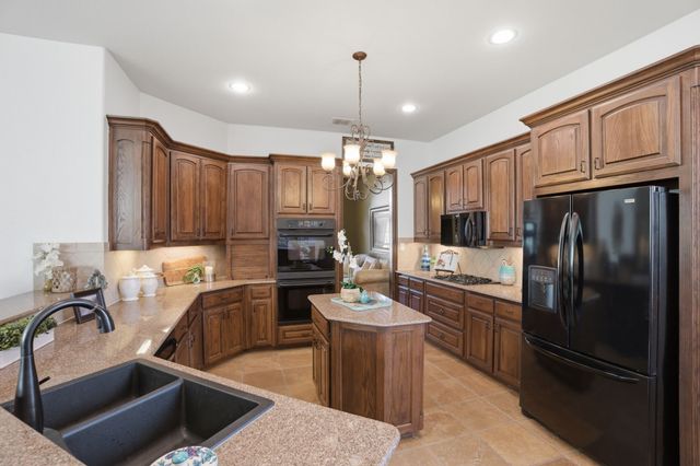 4615 Wild Honey Court, Flower Mound, TX 75022