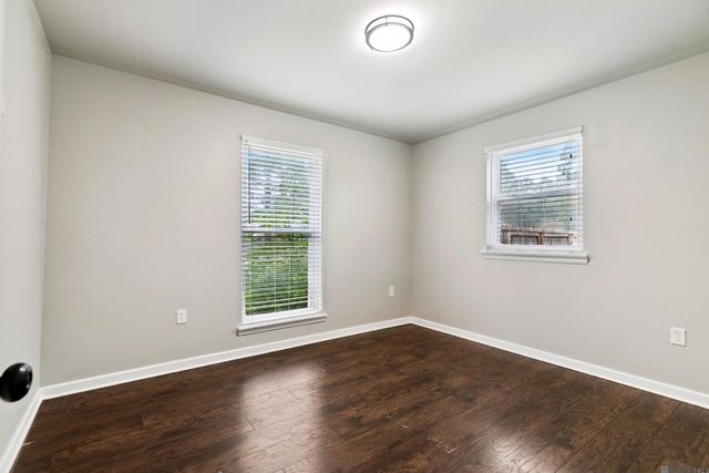 12805 Ina Dr, Walker, LA 70785