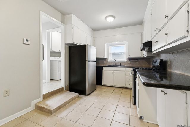 12805 Ina Dr, Walker, LA 70785