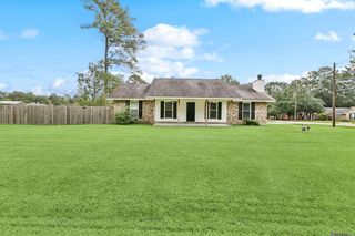 12805 Ina Dr, Walker, LA 70785