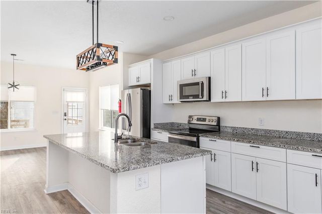 317 Cottonwood AVE, Hampton, VA 23661