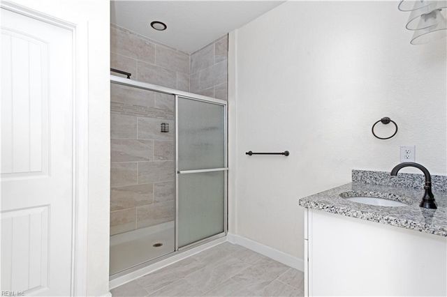 317 Cottonwood AVE, Hampton, VA 23661