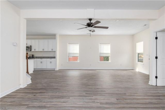 317 Cottonwood AVE, Hampton, VA 23661