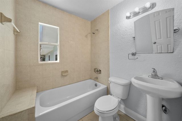 814 W INDIANA AVENUE, Tampa, FL 33603