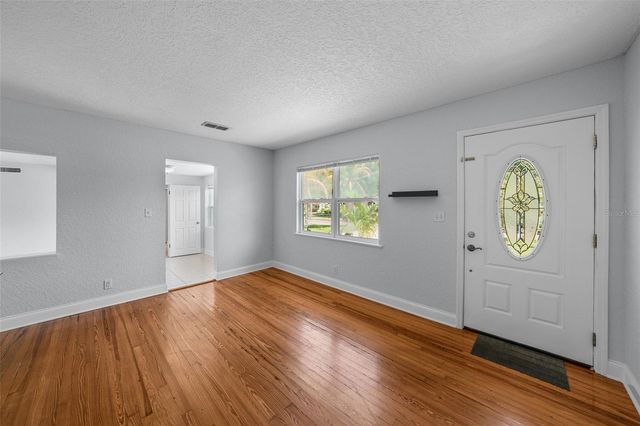 814 W INDIANA AVENUE, Tampa, FL 33603