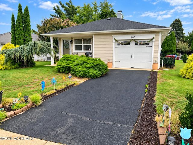 103 Guadeloupe Drive, Toms River, NJ 08757