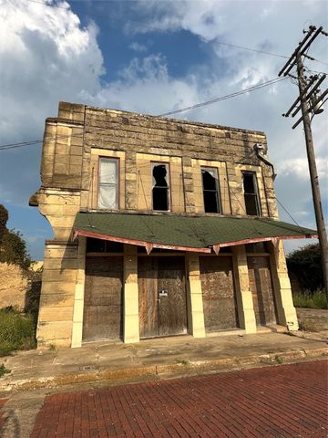 350 5th Street, Honey Grove, TX 75446