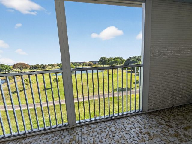 13250 SW 4th Court 409G, Pembroke Pines, FL 33027