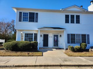 3812 Sterling Pointe Drive F1, Winterville, NC 28590