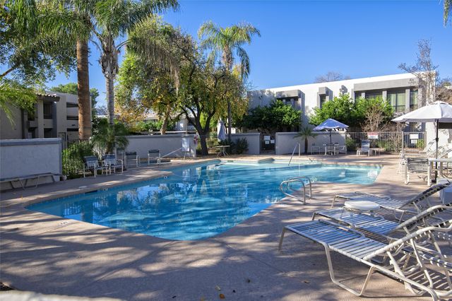 5209 N 24TH Street 103, Phoenix, AZ 85016