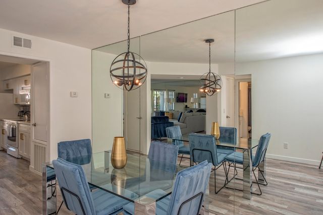 5209 N 24TH Street 103, Phoenix, AZ 85016