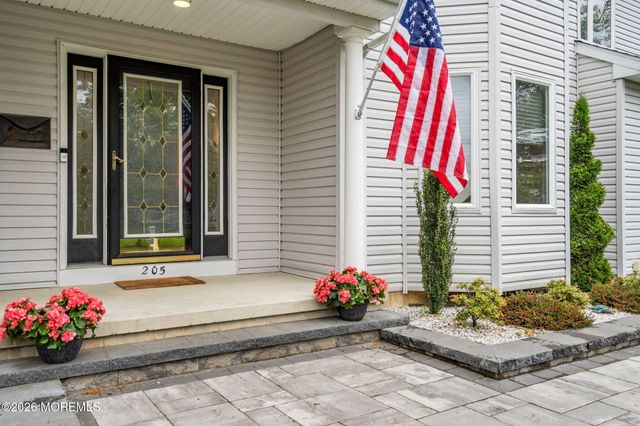 205 Waycross Court, Lanoka Harbor, NJ 08734