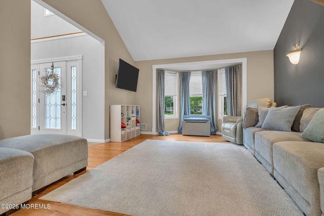 205 Waycross Court, Lanoka Harbor, NJ 08734
