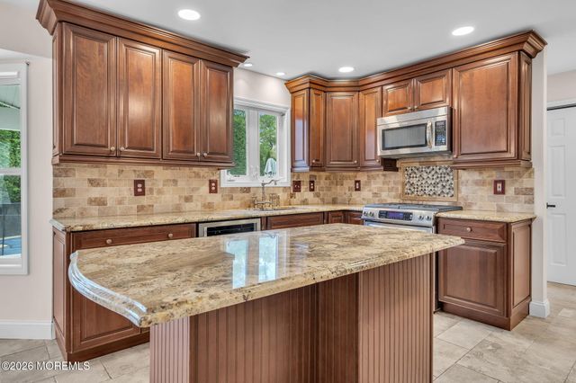 205 Waycross Court, Lanoka Harbor, NJ 08734
