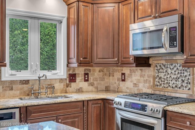 205 Waycross Court, Lanoka Harbor, NJ 08734