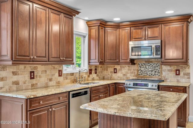 205 Waycross Court, Lanoka Harbor, NJ 08734