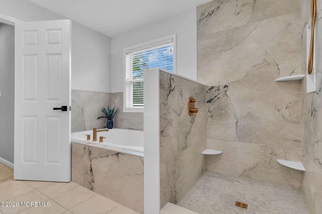 205 Waycross Court, Lanoka Harbor, NJ 08734