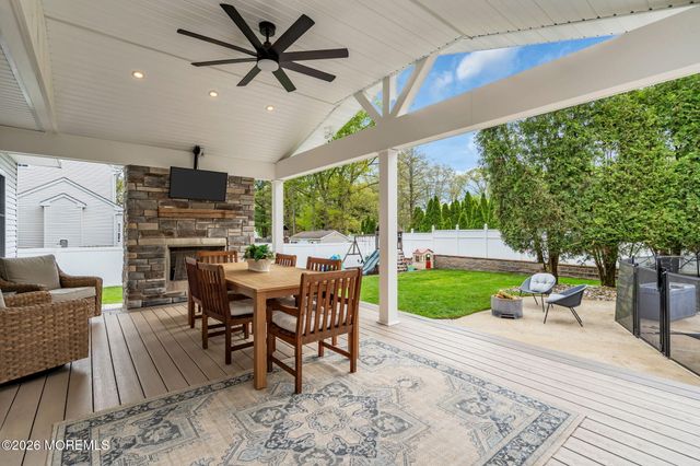 205 Waycross Court, Lanoka Harbor, NJ 08734