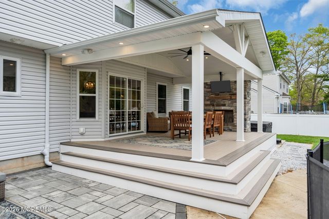 205 Waycross Court, Lanoka Harbor, NJ 08734
