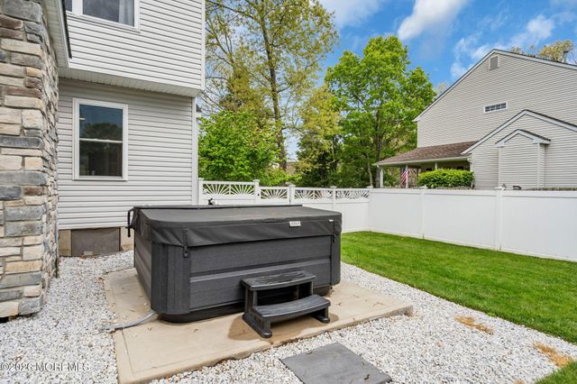 205 Waycross Court, Lanoka Harbor, NJ 08734