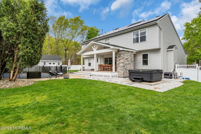 205 Waycross Court, Lanoka Harbor, NJ 08734