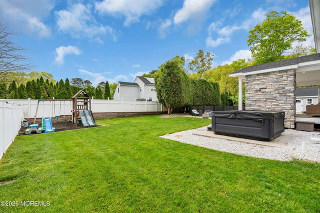 205 Waycross Court, Lanoka Harbor, NJ 08734