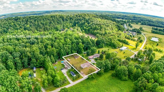 1203 Dean Hundley Road, East Bernstadt, KY 40729