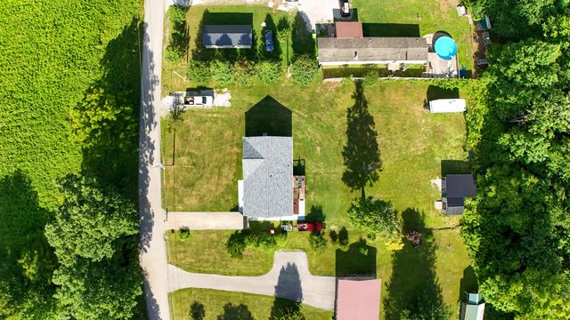 1203 Dean Hundley Road, East Bernstadt, KY 40729