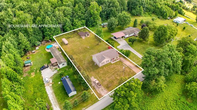 1203 Dean Hundley Road, East Bernstadt, KY 40729