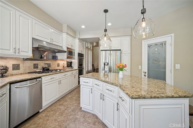560 Breckenridge Place, Simi Valley, CA 93065