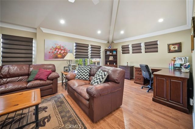 560 Breckenridge Place, Simi Valley, CA 93065