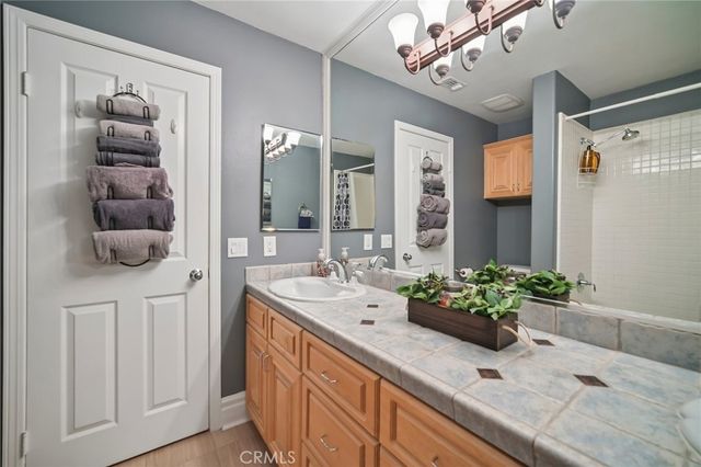 560 Breckenridge Place, Simi Valley, CA 93065