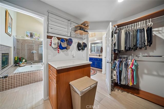 560 Breckenridge Place, Simi Valley, CA 93065