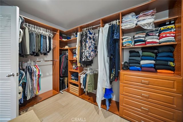560 Breckenridge Place, Simi Valley, CA 93065