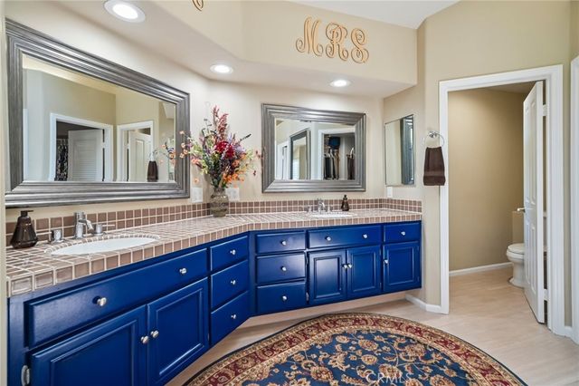 560 Breckenridge Place, Simi Valley, CA 93065