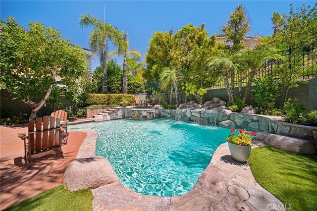 560 Breckenridge Place, Simi Valley, CA 93065