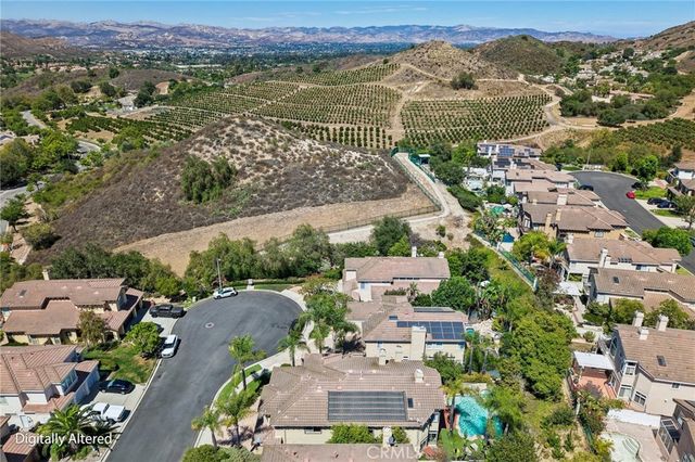 560 Breckenridge Place, Simi Valley, CA 93065