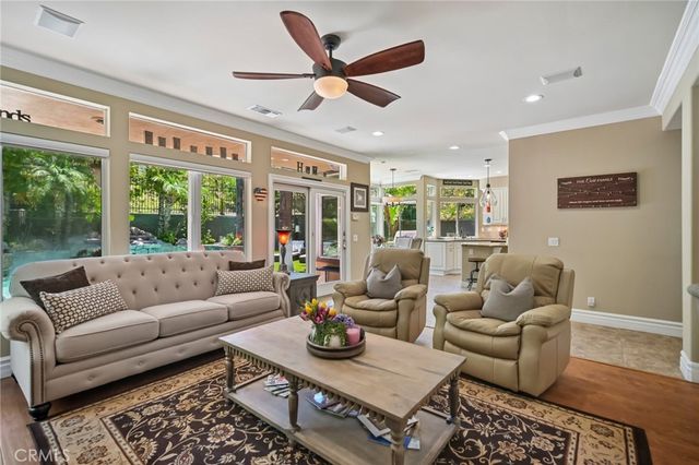 560 Breckenridge Place, Simi Valley, CA 93065