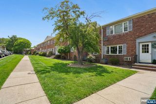 18 Wedgewood Drive 25, Verona, NJ 07044