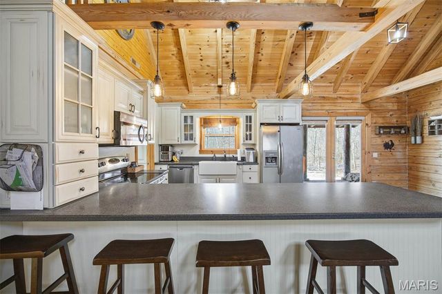 417 Dudleyville Road, Greenville, IL 62246