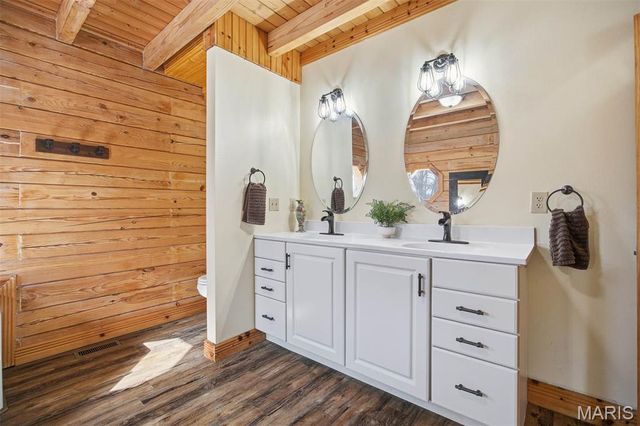 417 Dudleyville Road, Greenville, IL 62246