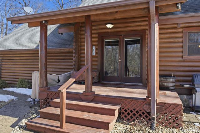 417 Dudleyville Road, Greenville, IL 62246