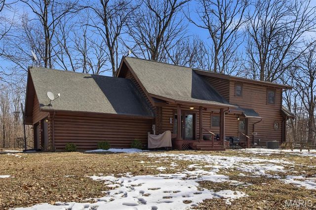 417 Dudleyville Road, Greenville, IL 62246