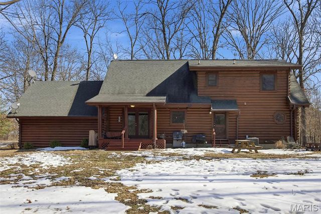 417 Dudleyville Road, Greenville, IL 62246