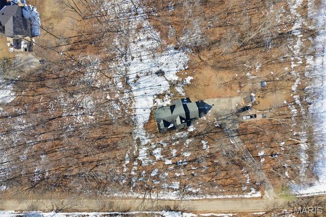 417 Dudleyville Road, Greenville, IL 62246