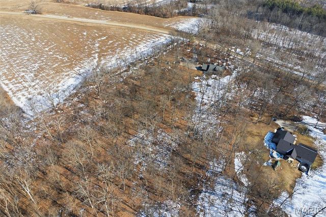 417 Dudleyville Road, Greenville, IL 62246