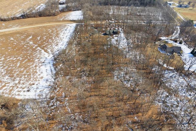 417 Dudleyville Road, Greenville, IL 62246